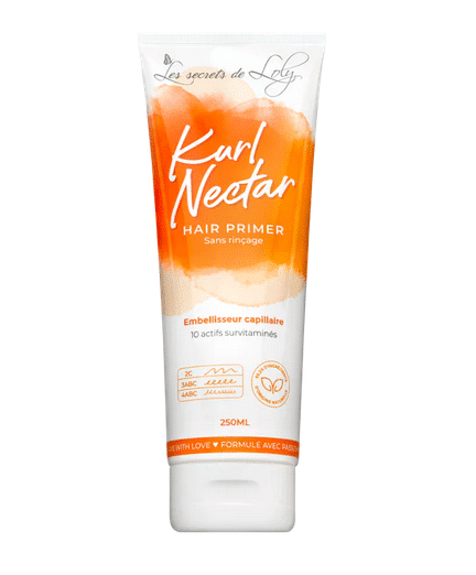 Un tube de "Les Secrets de Loly Kurl Nectar Leave-in - 250ml", au design orange et blanc, disponible chez Univers Cosmetix à un prix pas cher tout en conservant une haute qualité.