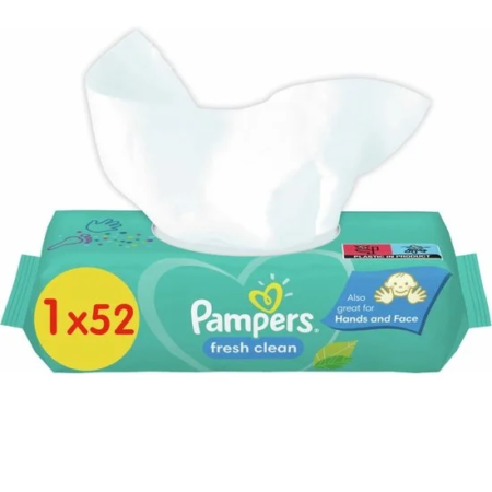 Le paquet de lingettes Pampers Fresh Clean pour Bébés, doté d'un emballage vert avec des accents jaunes et rouges, contient 52 lingettes.