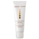 Tube blanc de Nuhanciam Crème Éclat Unifiante Anti Taches 50 ml avec des éléments de design dorés et marron, incarnant la qualité d'Univers Cosmetix de Dakar.