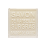 Un pain de savon carré avec le texte en relief "Mkl Savon de Marseille Surgras Beurre de Karité 100g", disponible chez Univers Cosmetix à Dakar, pas cher.