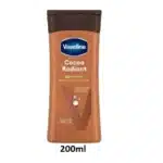 Le flacon Vaseline Cocoa Lait Hydratant Corps au Beurre de Cacao 200 ml, au beurre de cacao nourrissant, présente un design élégant de couleur marron et crème et offre une hydratation de 48 heures. dakar, Sénégal