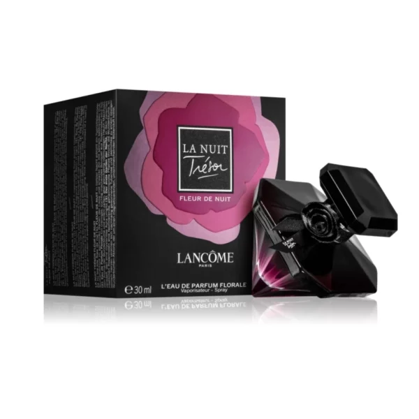 Le parfum Lancôme La Nuit Trésor Fleur De Nuit 30 ml, doté d'un flacon et d'un coffret en forme de pierre précieuse, respire l'élégance et l'allure. dakar, Sénégal