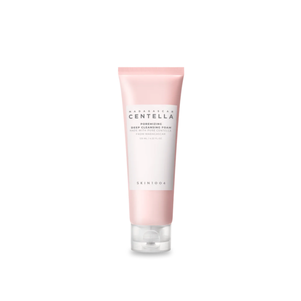 Un tube rose de Skin1004 Poremizing Deep Cleansing Foam 125 ml sur fond blanc.