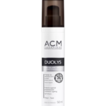 Un flacon de ACM Crème DUOLYS Solaire SPF 50+ 50 ml, comportant en évidence une étiquette « anti-âge » et un texte français, sur fond blanc. dakar, Sénégal