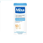 Une boîte de Mixa Hydratant 50 SPF 50 ml en blanc et bleu, contenant un hydratant à l'acide hyaluronique avec protection UV, parfait pour les peaux sensibles.