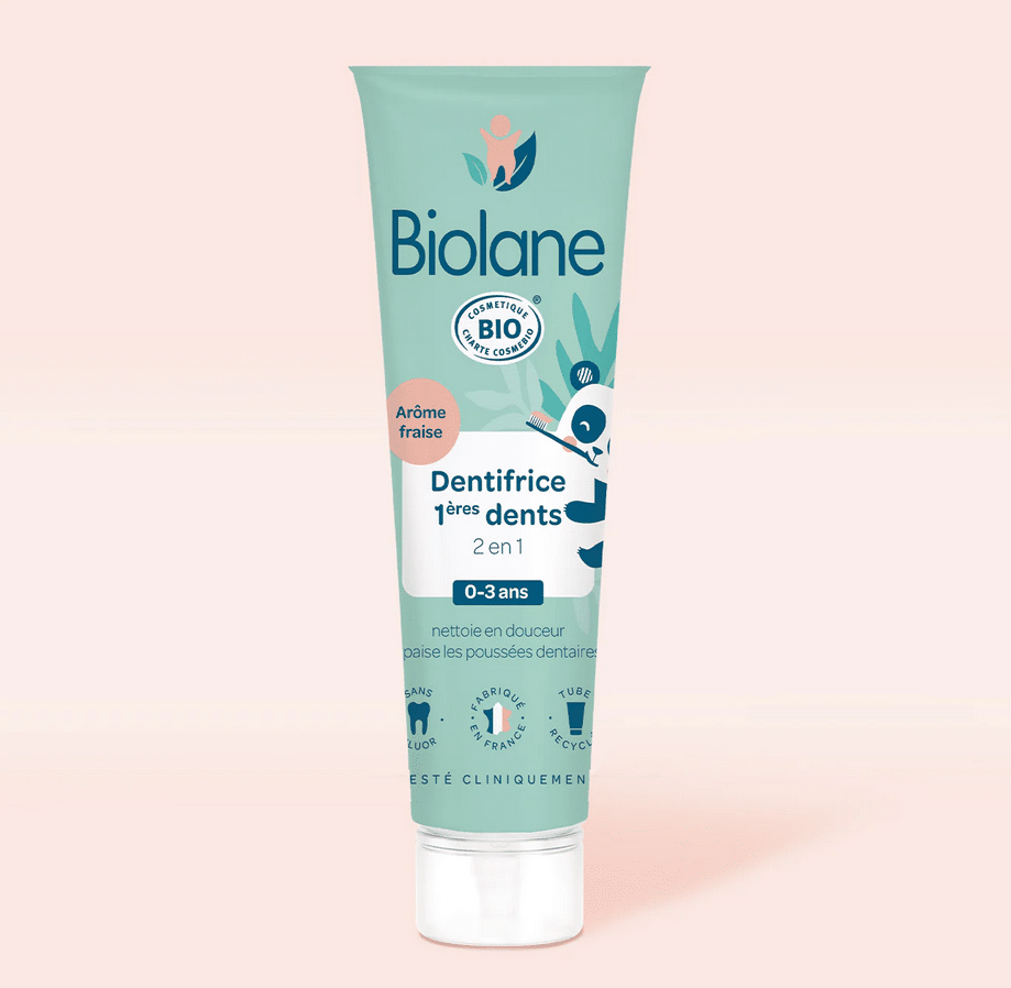 Un tube de Biolane Dentifrice 0 à 3 ans 1ère Dents 2 en 1 Arôme Fraise Bio 50ml