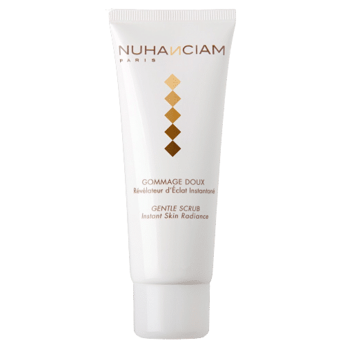 Nuhanciam Gommage Doux Révélateur d’Éclat Instantané Tube de 75 ml pour un éclat instantané de la peau au motif géométrique doré sur fond blanc