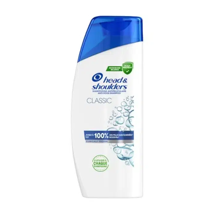 Un flacon de 300 ml de shampooing antipelliculaire Head & Shoulders Classic Clean