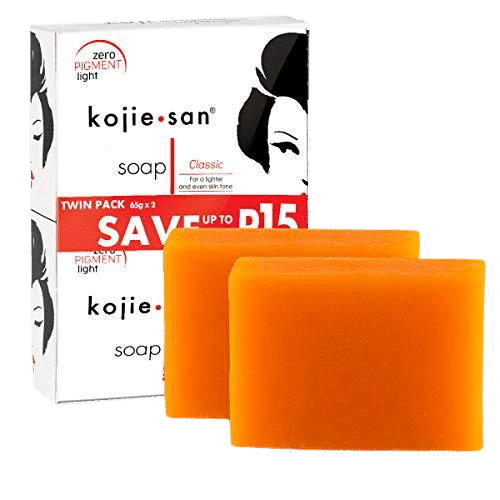 Pack double de Kojie San Savon Unifiant Anti Taches Tous les Types de Peaux orange 2X65g avec l'emballage en arrière-plan