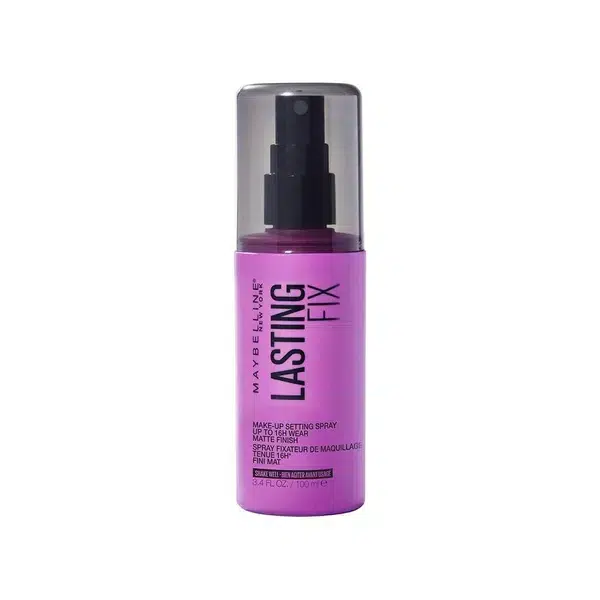 Un flacon de spray fixateur de maquillage Maybelline Spray Fixateur de Maquillage Lasting Fix Fini Mat 16H 100 ml dans un emballage violet. dakar