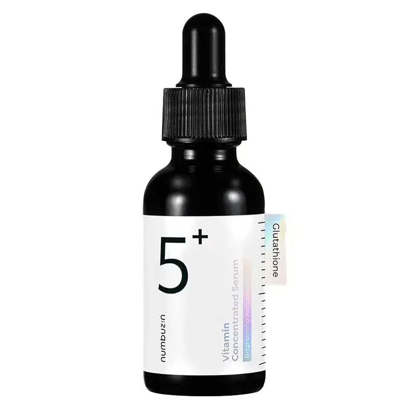 Un flacon de Numbuzin Sérum n°5 Vitamines Concentré Ravive l’Éclat 30 ml avec un bouchon compte-goutte noir et une étiquette blanche. dakar