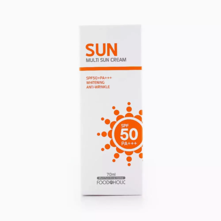 Une élégante boîte blanche de Crème Solaire Waterproof Multi SUN SPF50 de FOODAHOLIC aux accents orange vif met en valeur la protection SPF 50+ PA+++. Promettant des bienfaits blanchissants et antirides, ce paquet de 70 ml incarne les soins de la peau efficaces pour les personnes qui aiment le soleil. Dakar